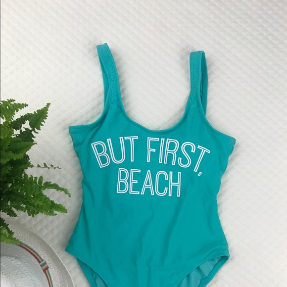 Swimsuit - Picture 4 of 8